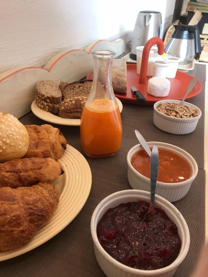 Les Terres Rouges 06 Bed & Breakfast Guillaumes Bagian luar foto