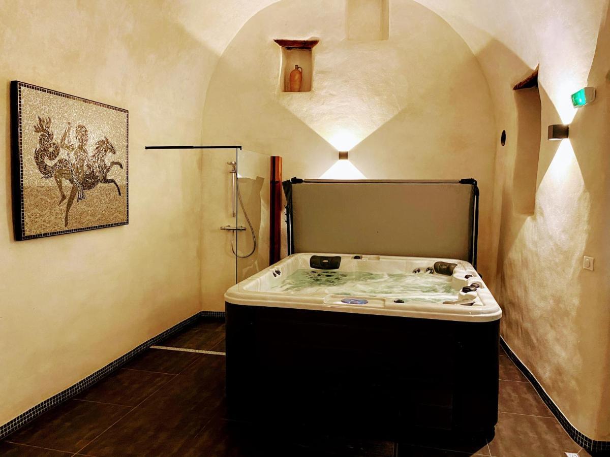Les Terres Rouges 06 Bed & Breakfast Guillaumes Bagian luar foto