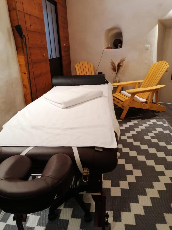 Les Terres Rouges 06 Bed & Breakfast Guillaumes Bagian luar foto